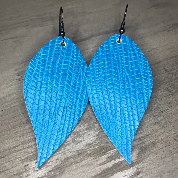 Blue & Gray Leaf