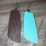 Brown & Turquoise Bar