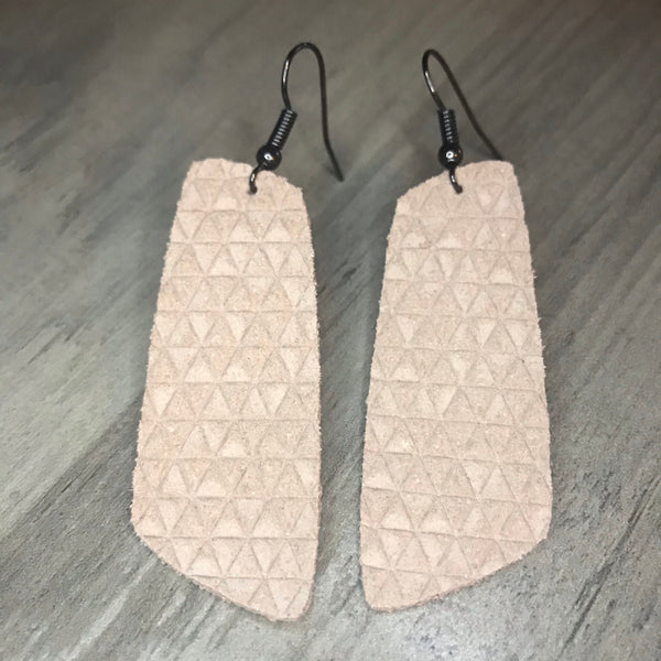 Nude Blush Bar